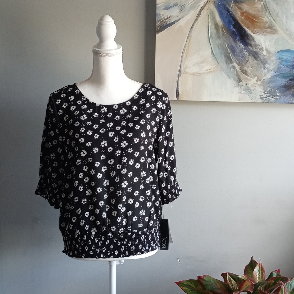 BCX top blouse size L color black short sleeve